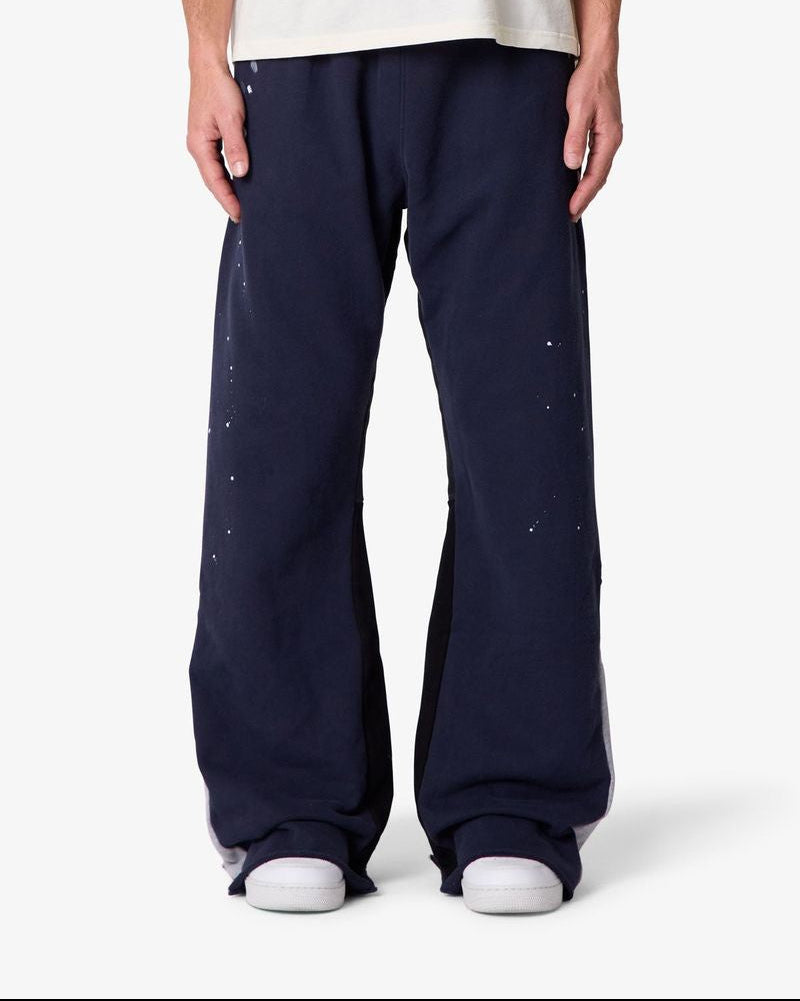 Contrast Kick Flare Sweatpants (Navy)