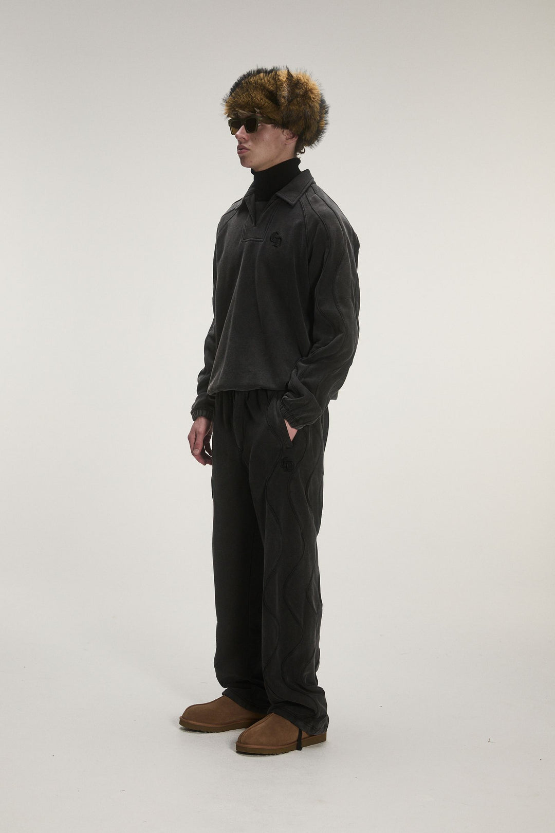 Wavy Seam Training Bottom (Washed Black)
