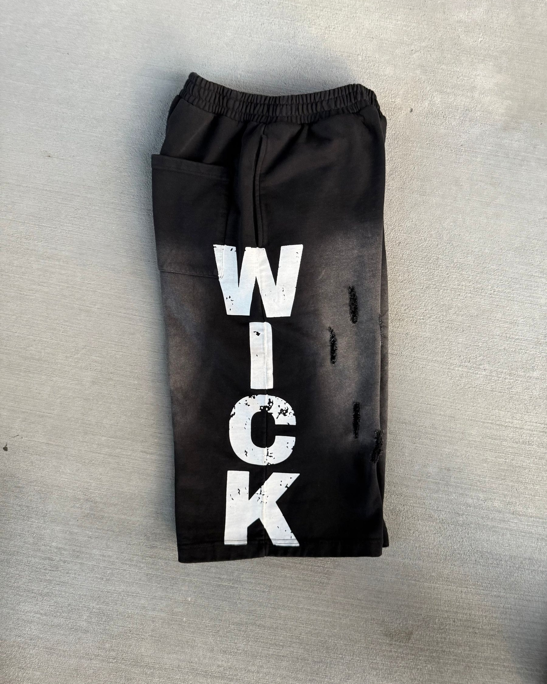 Wick 3/4 Sweatshorts (Black)